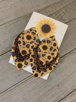 Cargar imagen en el visor de la galería, 3 Layered Sunflower and Leopard/stripe Leather Earrings
